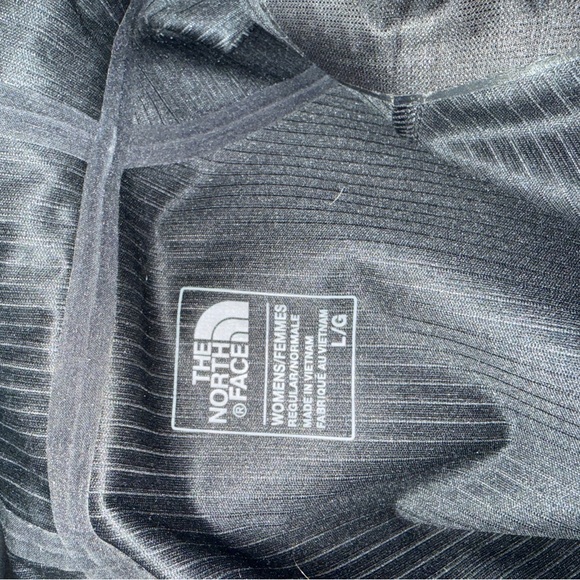 The North Face Black Hooded Jacket - Picture 7 of 9